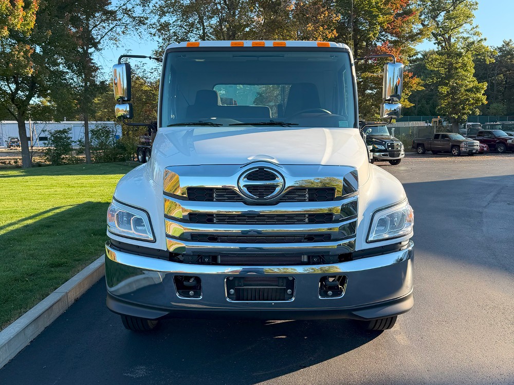 2025 Hino L6 (Key# 1942) 3